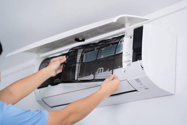 https://www.istockphoto.com/photo/man-hand-hold-air-conditioner-filter-cleaning-concept-gm1347894640-425260541?utm_source=pexels&utm_medium=affiliate&utm_campaign=sponsored_photo&utm_content=srp_inline_media&utm_term=CLEAN%20AIRCON%20FILTER