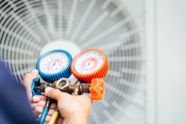 https://www.istockphoto.com/photo/air-conditioning-technician-and-a-part-of-preparing-to-install-new-air-conditioner-gm1335522873-417214928?utm_source=pexels&utm_medium=affiliate&utm_campaign=sponsored_photo&utm_content=srp_inline_media&utm_term=aircon%20breakdown